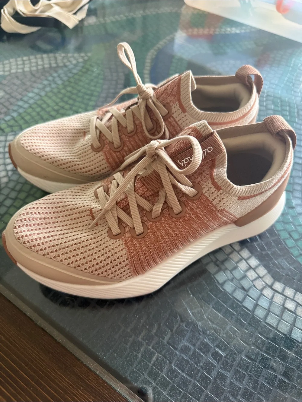 Women's allbirds size 7